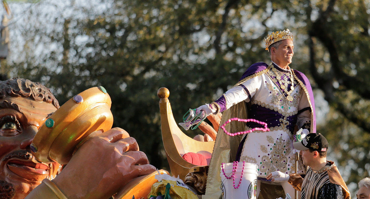 Krewe of Bacchus 2017 rolls in New Orleans: See Mardi Gras parade photos